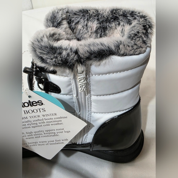 totes Jaycee Winter Snow Boots Womens Size 8.5 White Quilted Upper - Picture 5 of 9